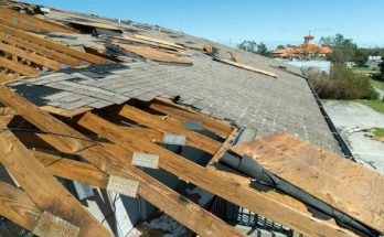 When Is It Time for a Roof Replacement in Sarasota?